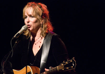 Gretchen Peters