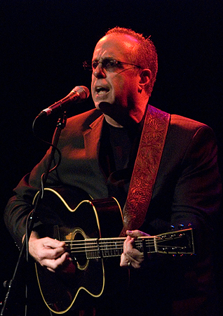 Tom Russell 