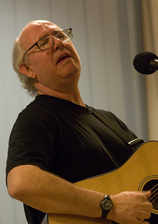Clive Gregson